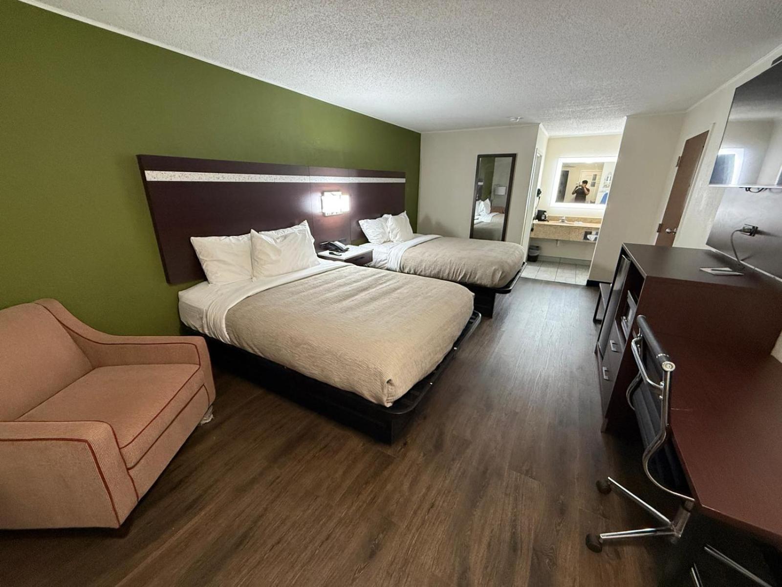 Double Room with Two Double Beds - Non-Smoking