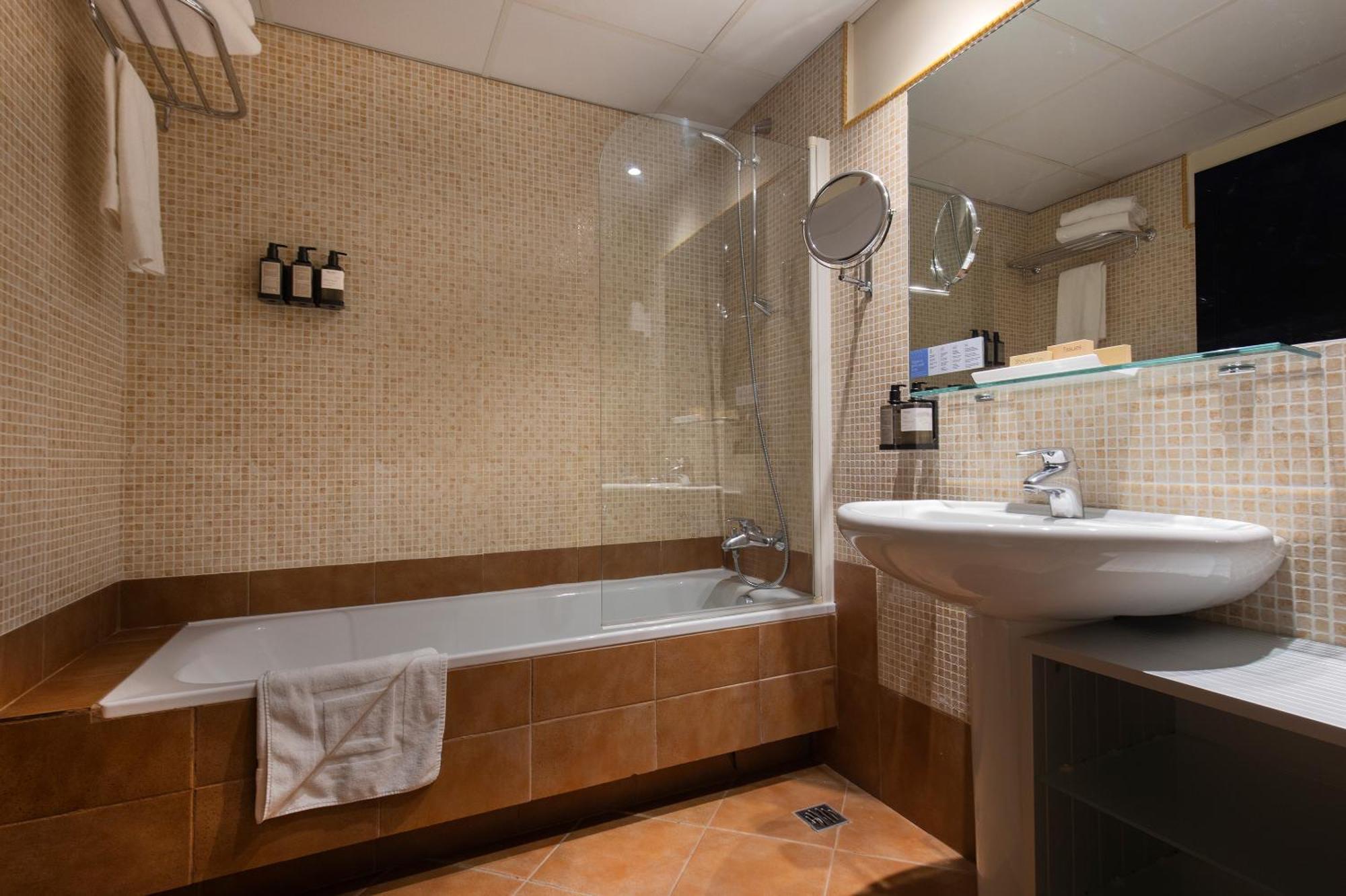 Interior Double Room