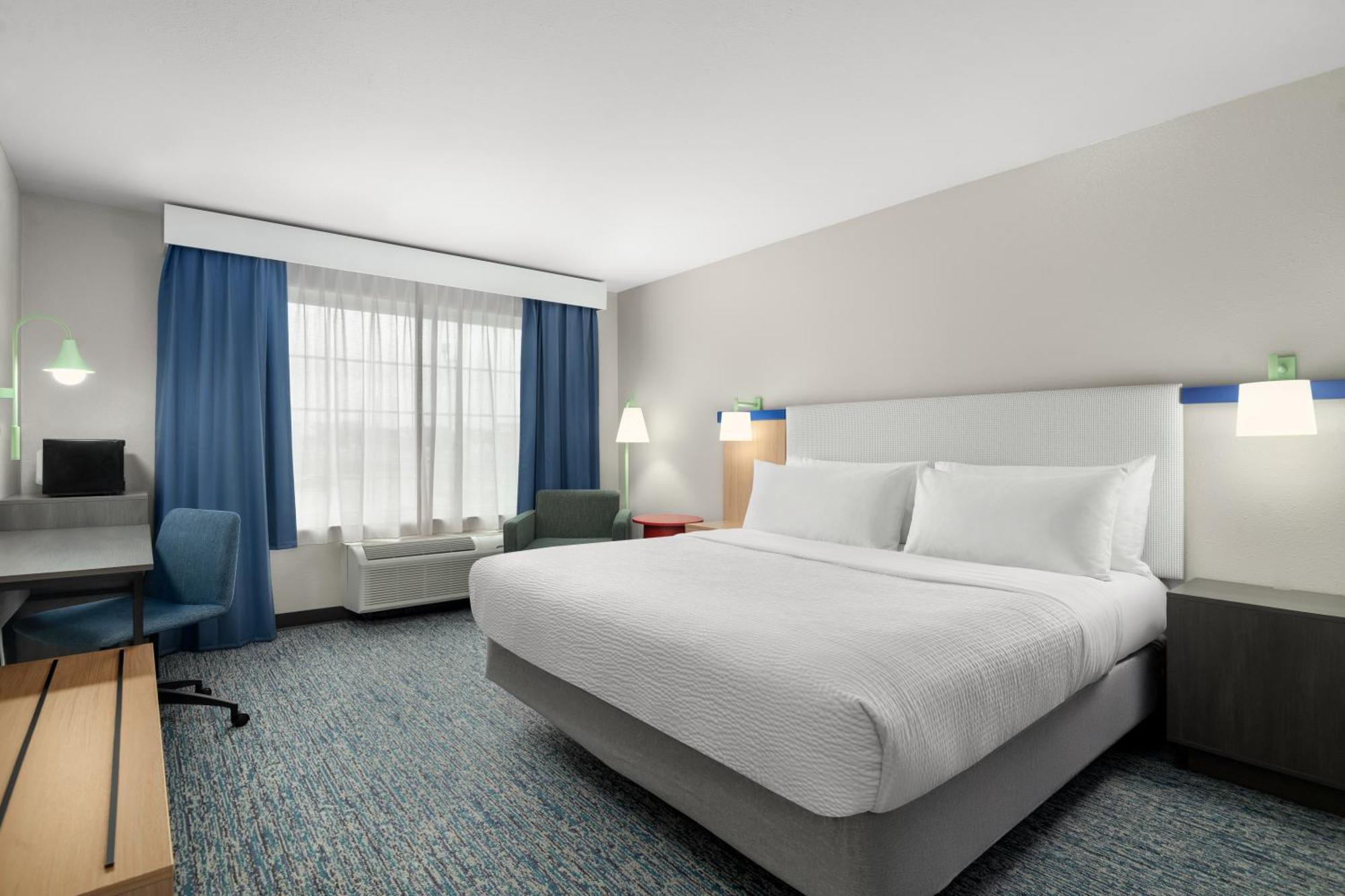 King Room - Mobility Access/Hearing Accessible