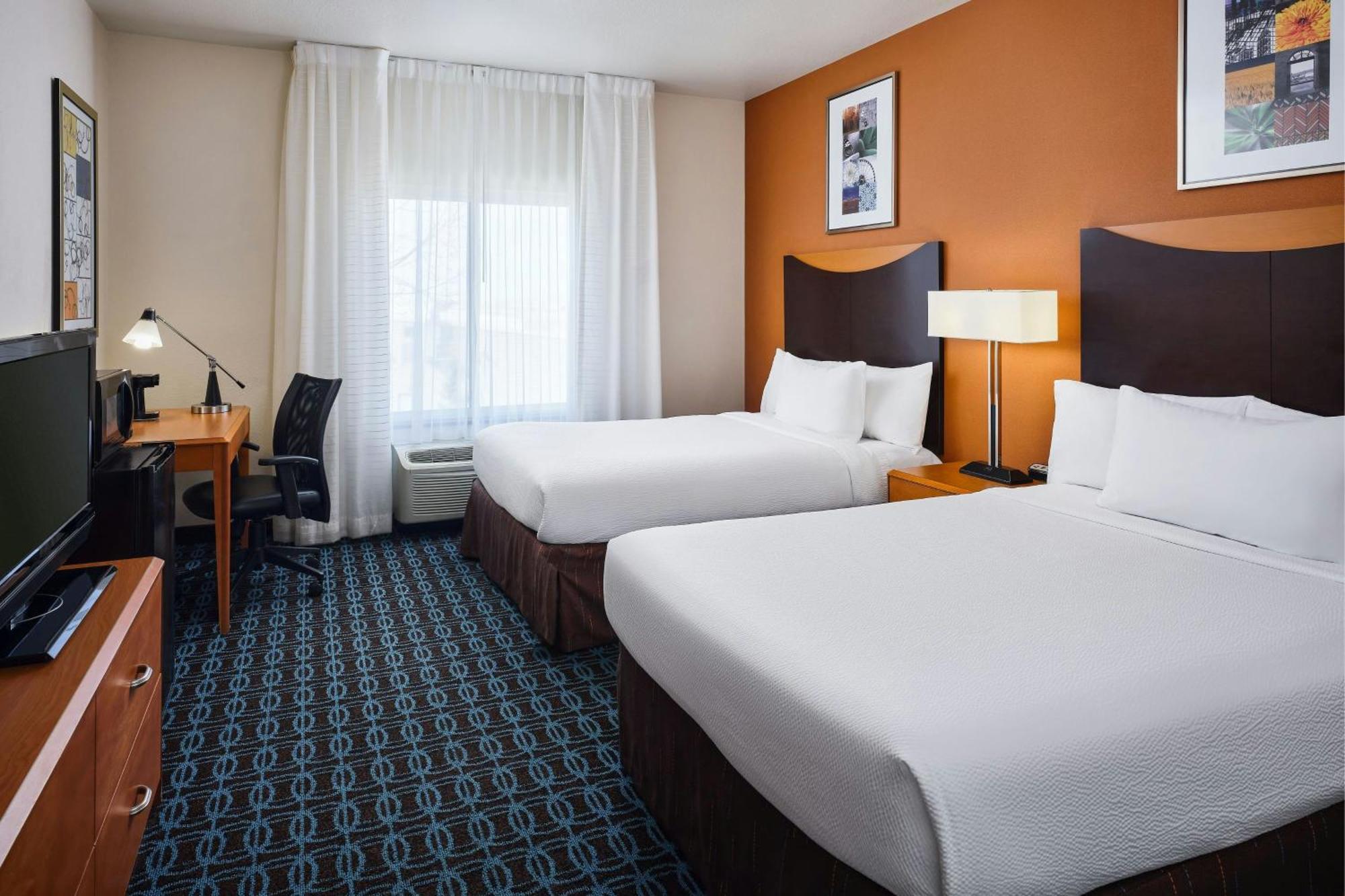 Double Room with Two Double Beds - Hearing Accessible