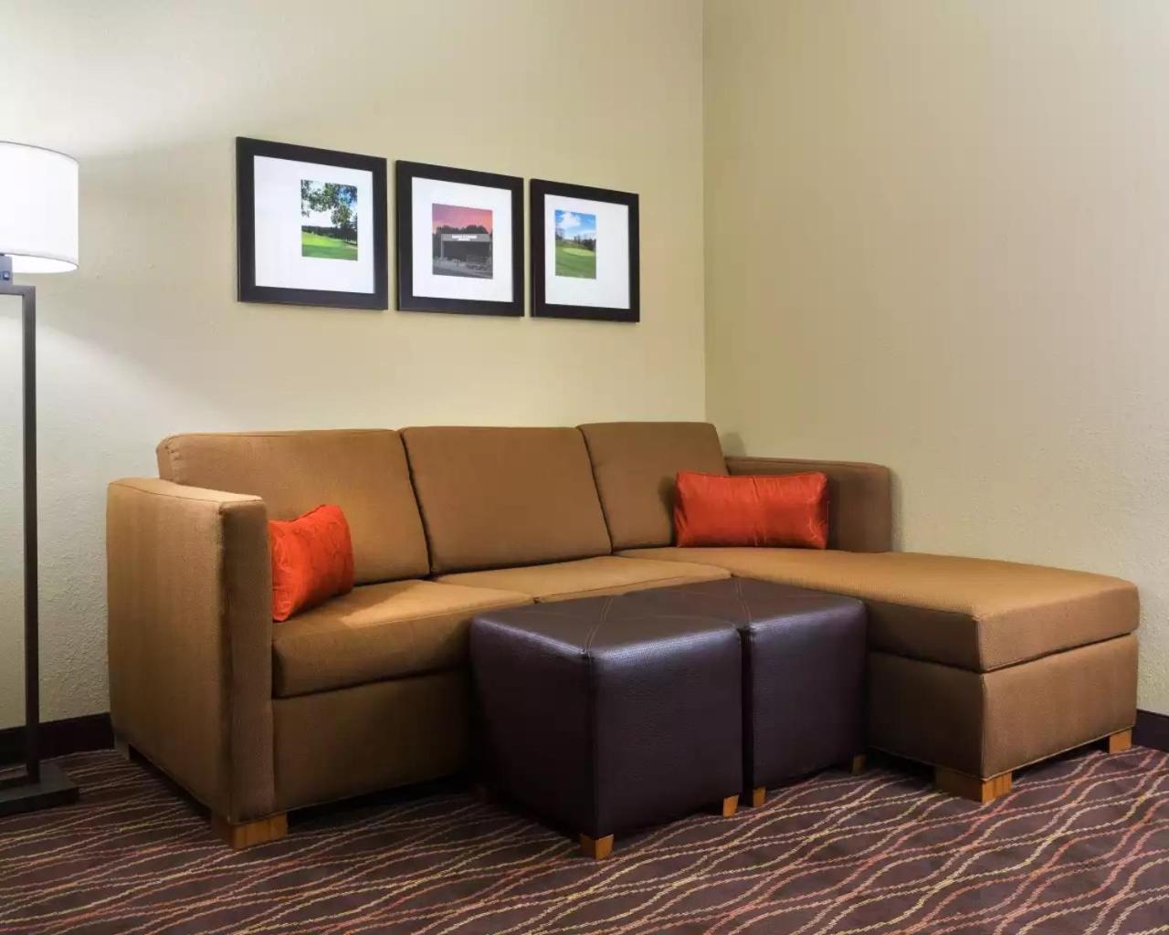 Suite with Two Queen Beds - Accessible/Non-Smoking