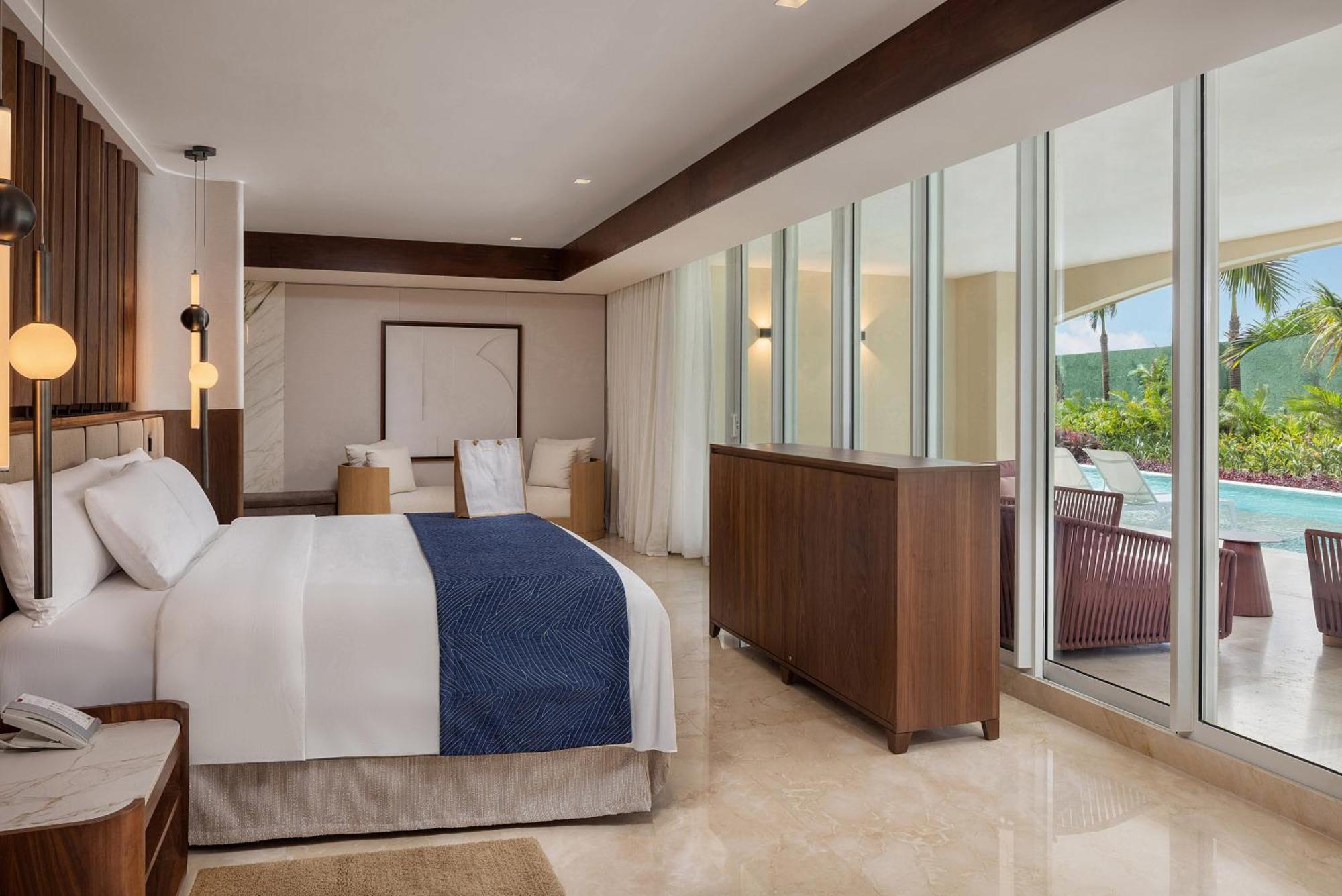 Grand Four Bedroom Swim-up Villa