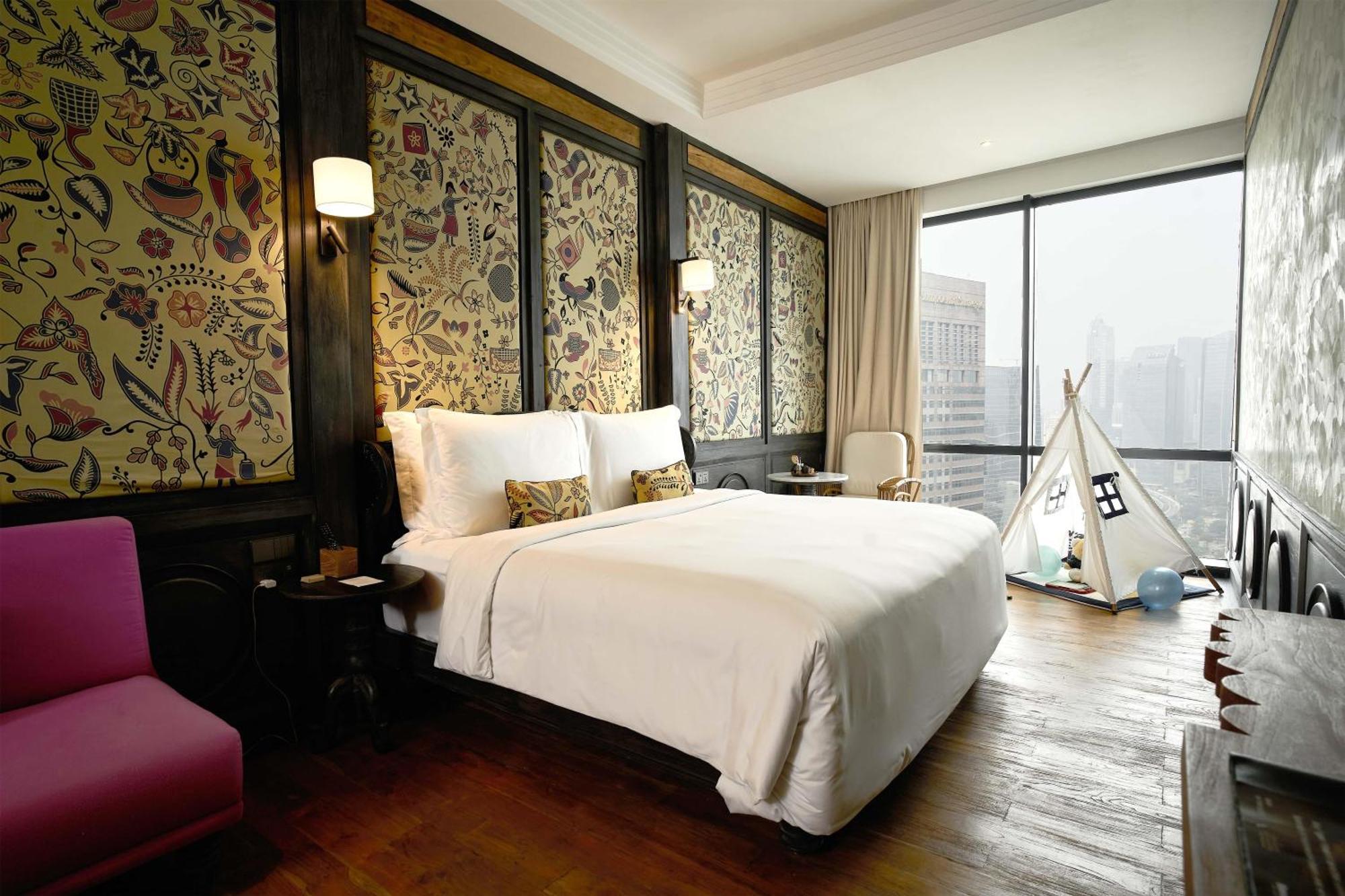 Deluxe Room King or Twin Bed