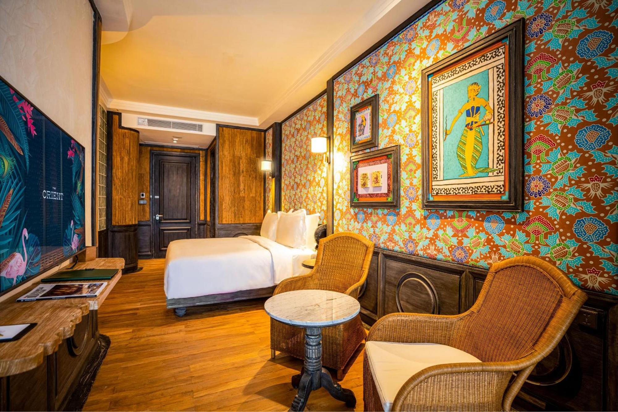 Grand Deluxe Room King Bed