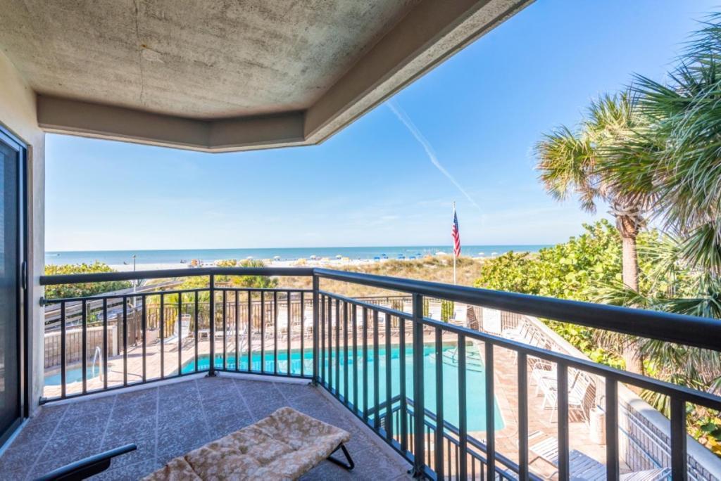 One-Bedroom Apartment - Oceanfront