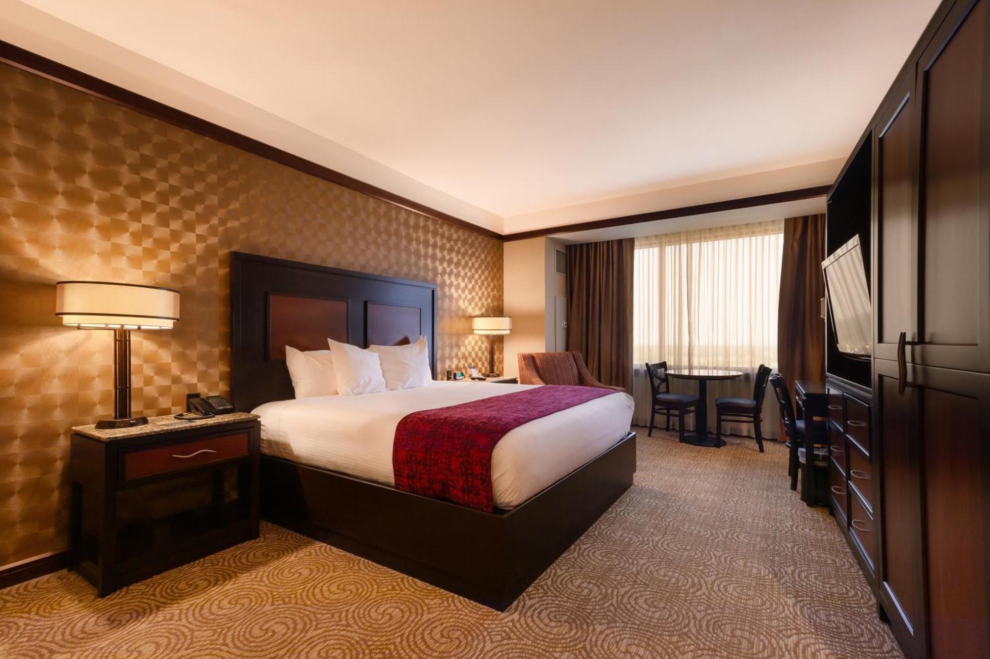 Standard King Room