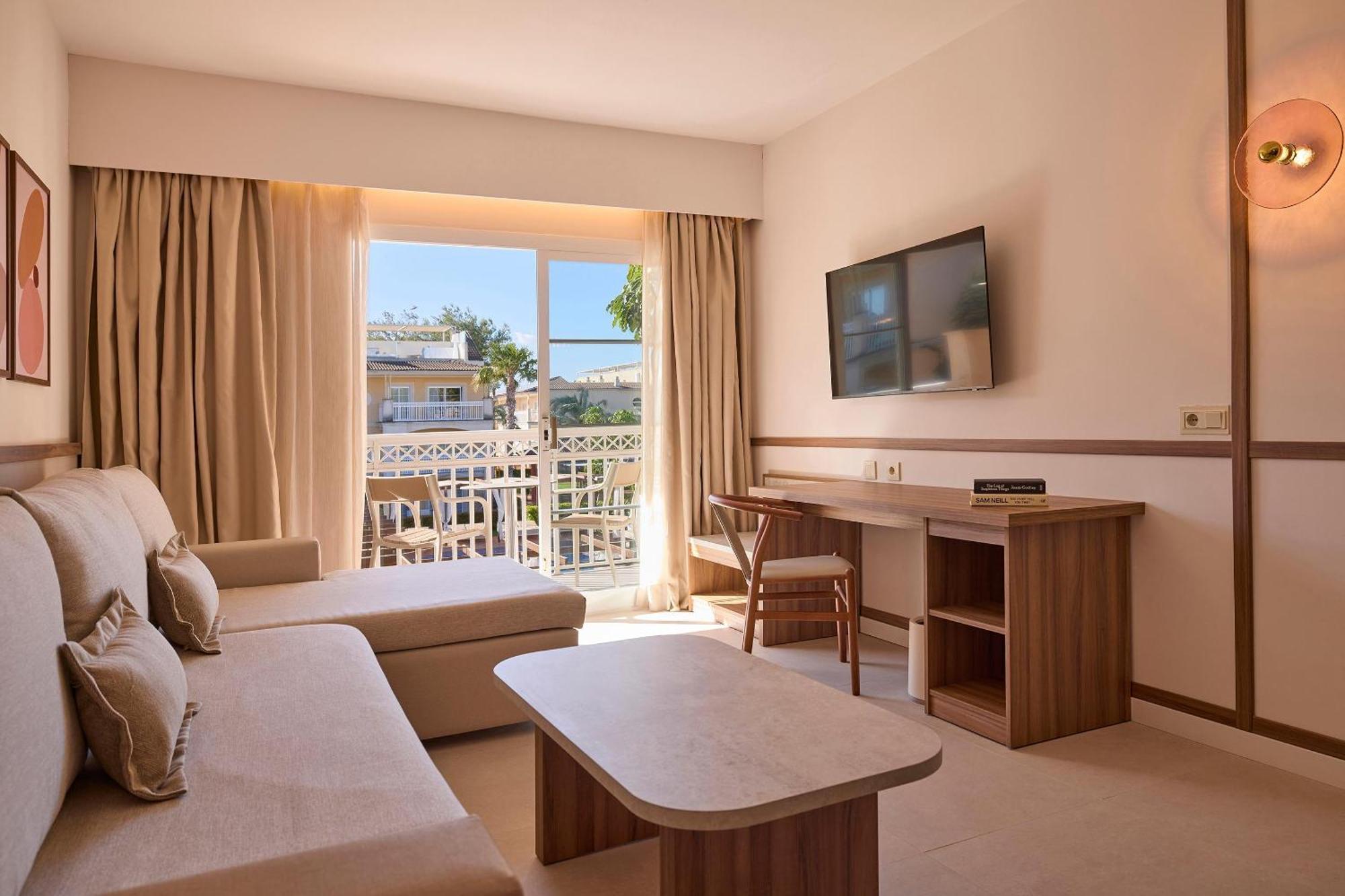 One-Bedroom Suite