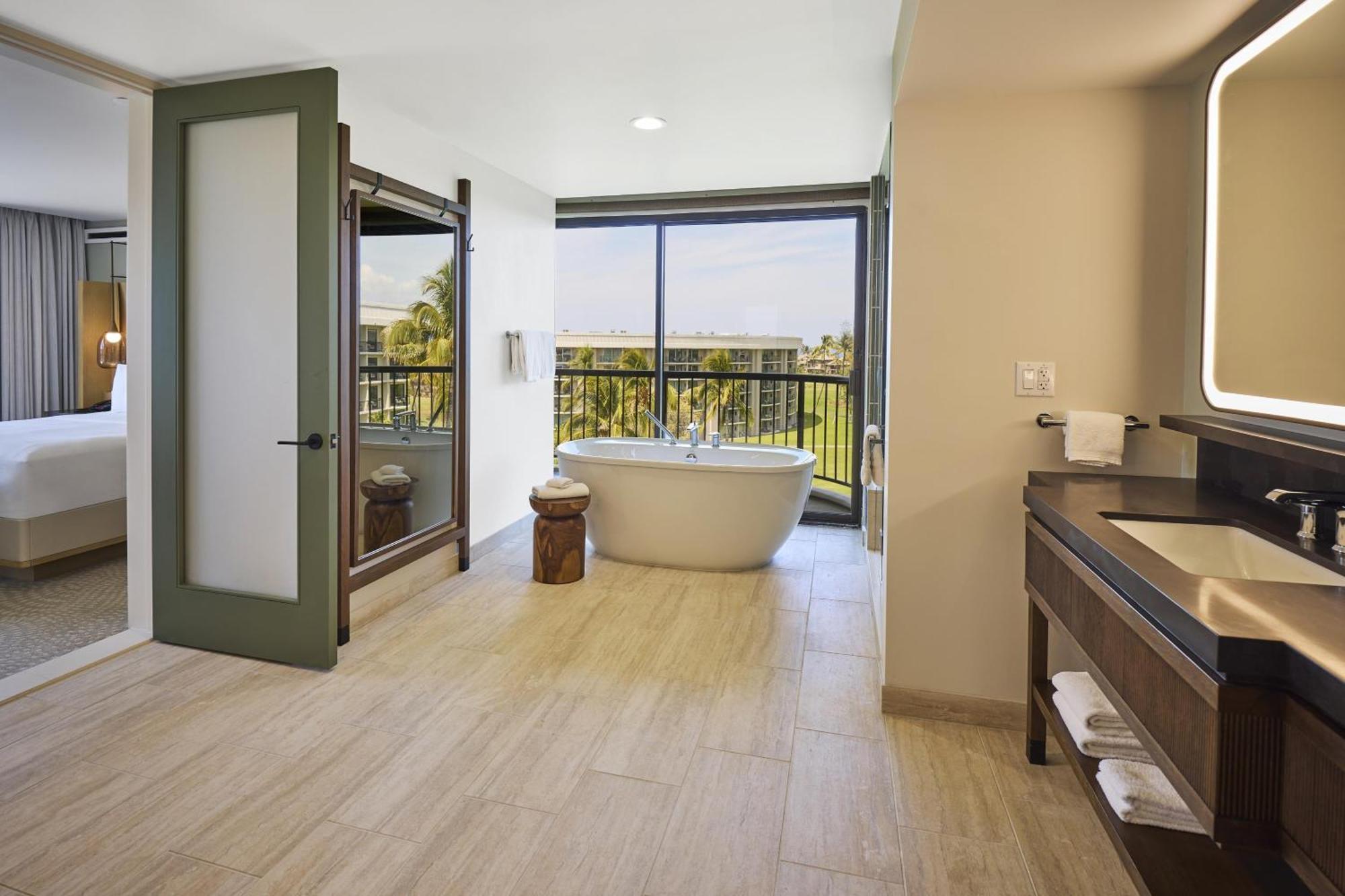 Suíte Makai de 1 Quarto com Cama King-size e Vista do Mar