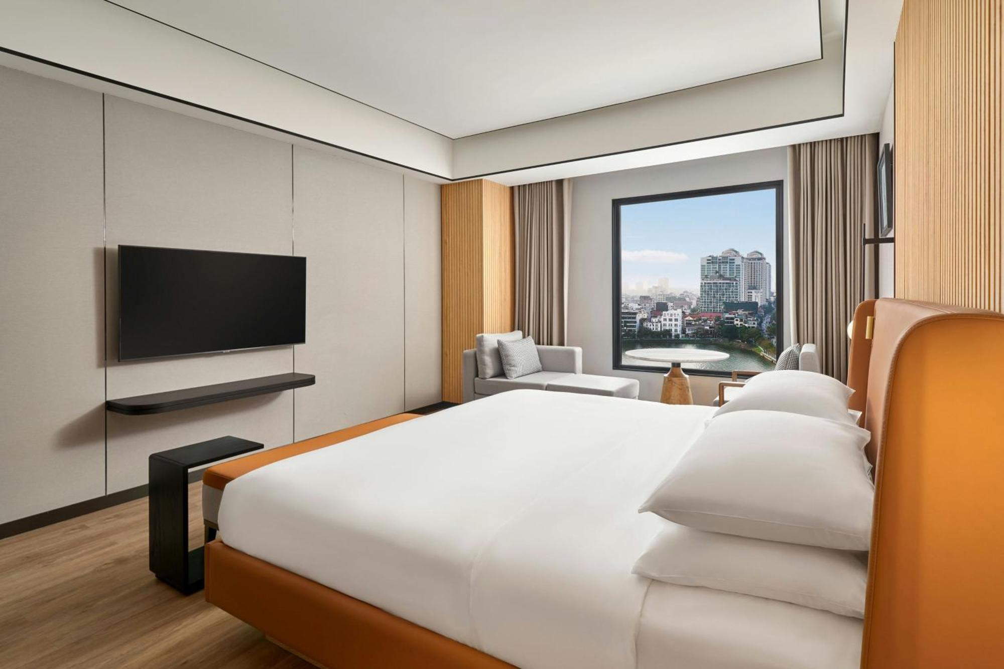 Grand Deluxe King Guest room 1 King High floor