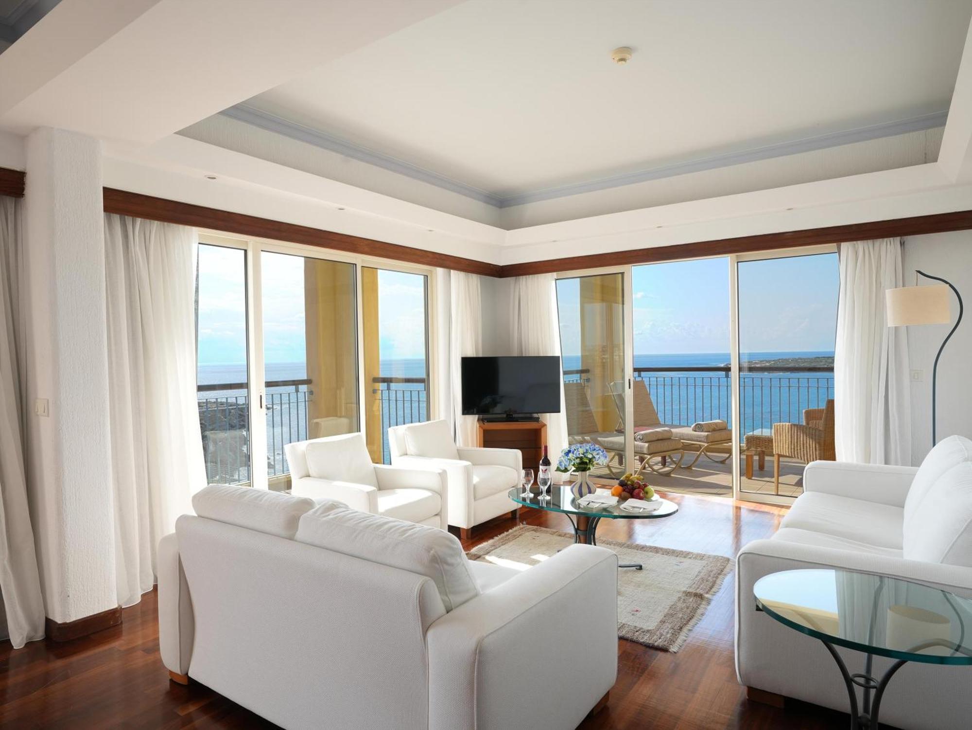 Two-Bedroom Suite