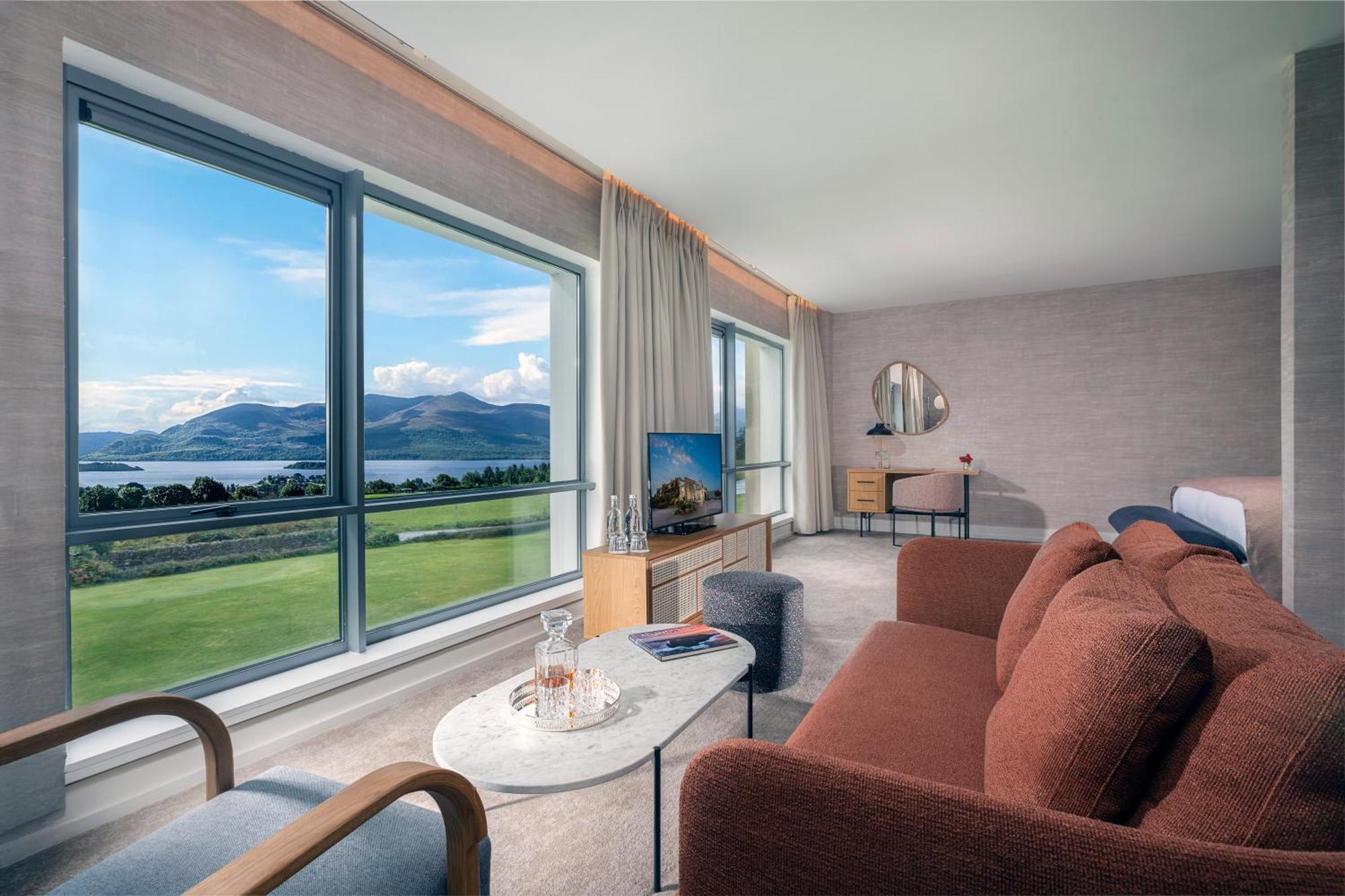 Suite with Lake View