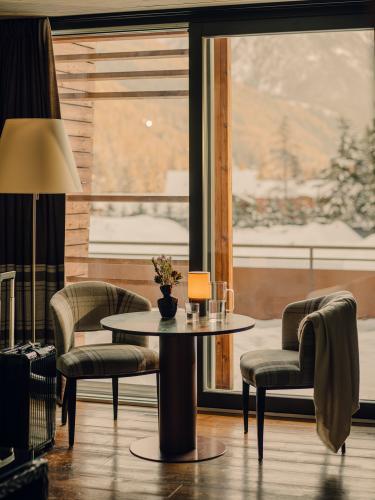Deluxe King Suite