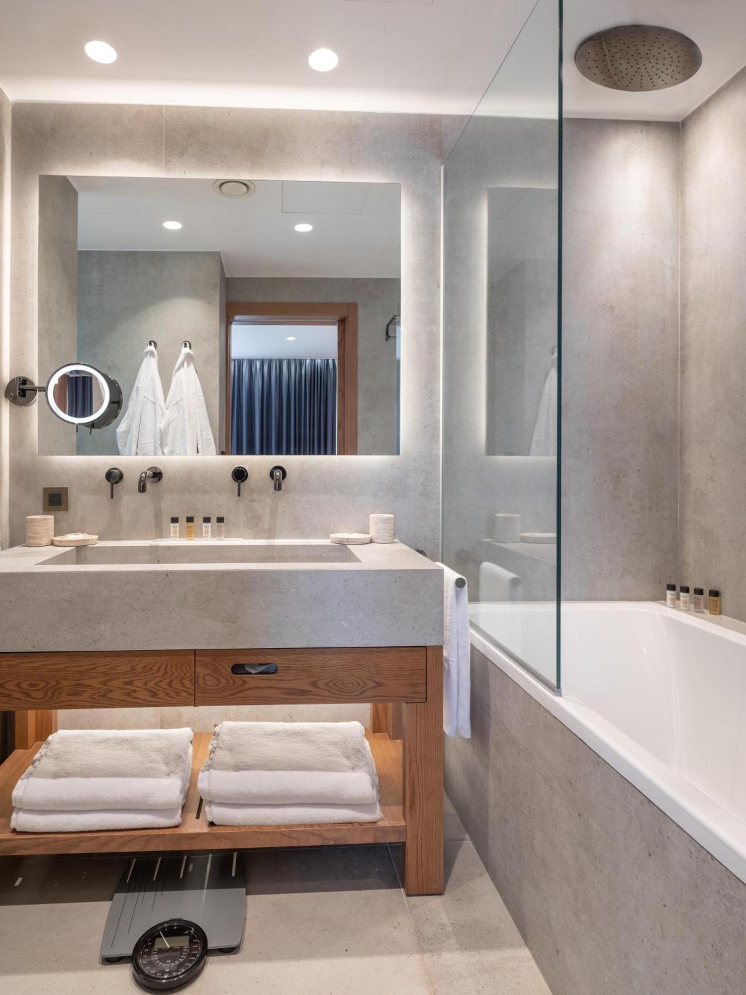 Exclusive Family Suite 2 Bedrooms 1 bathroom Garden or Pool view,1687465534:JPEG