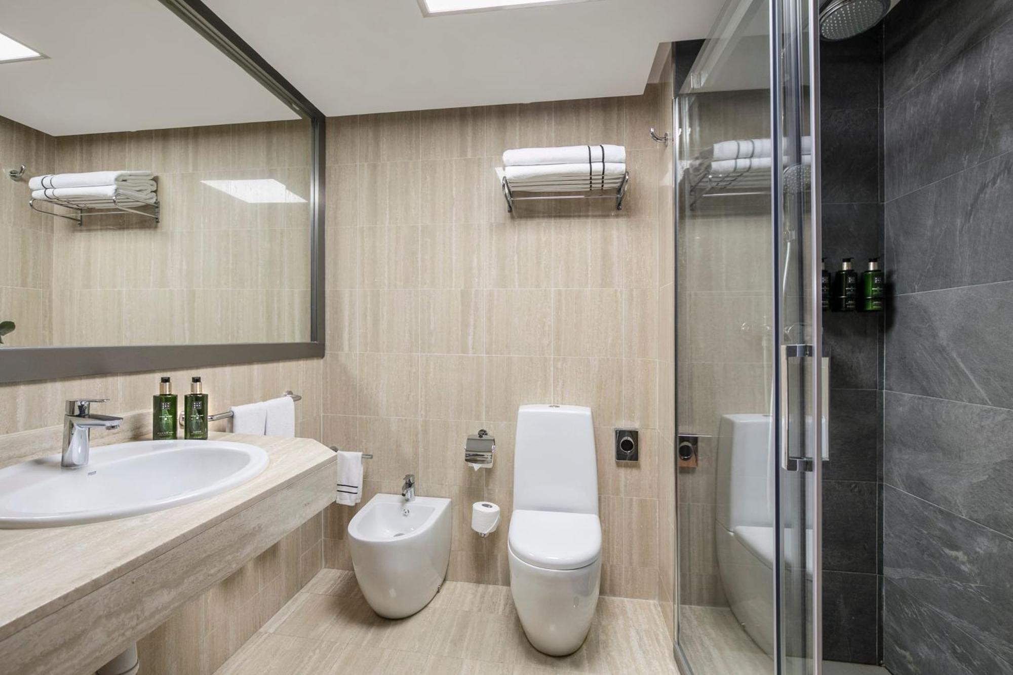 Melia Triple Room