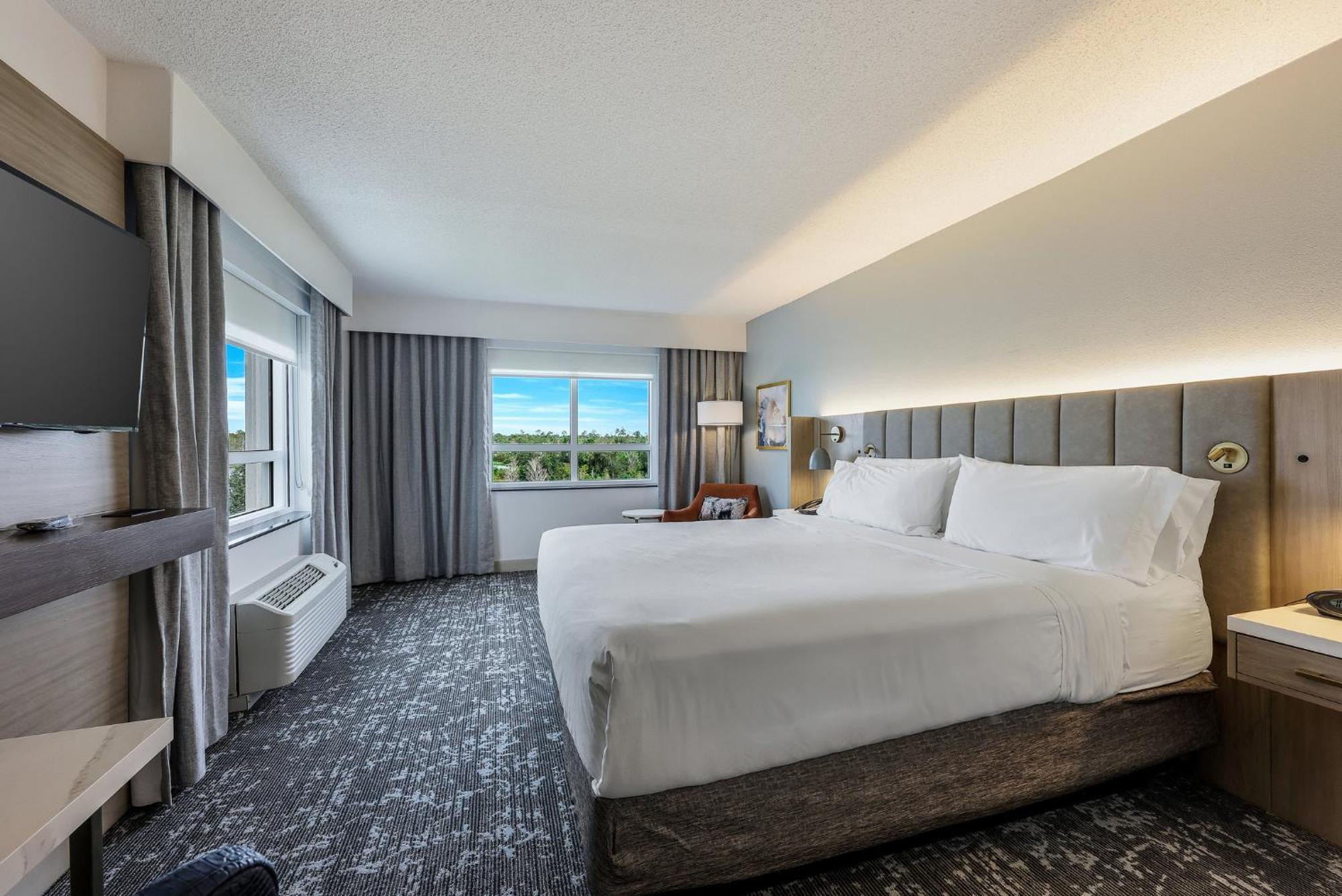 Premium King Room