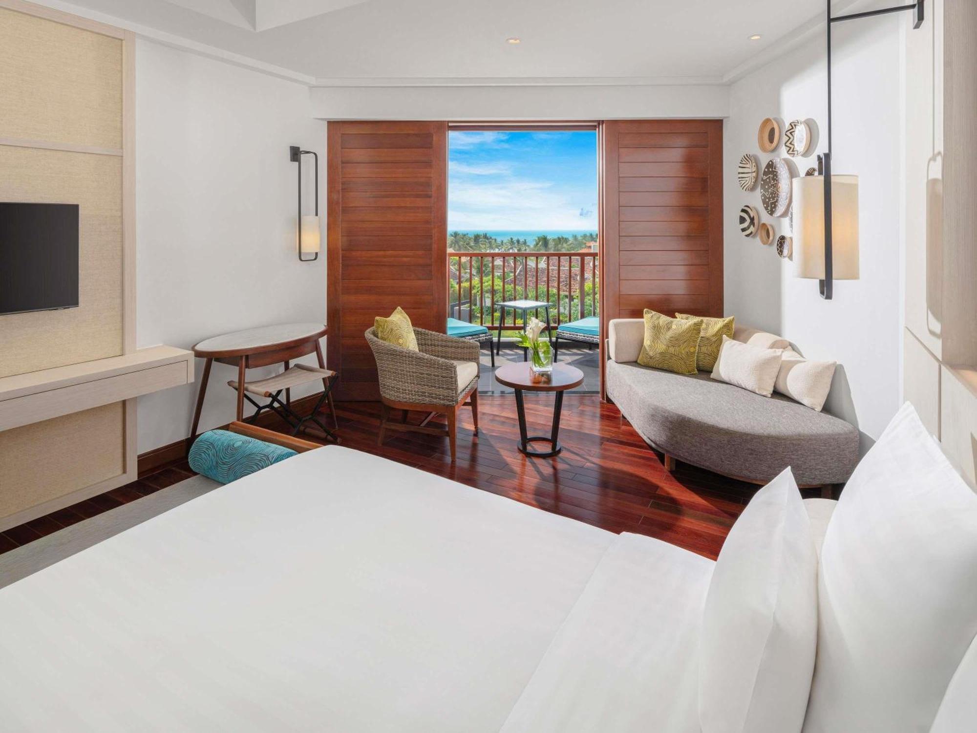 Deluxe Double Room with Balcony