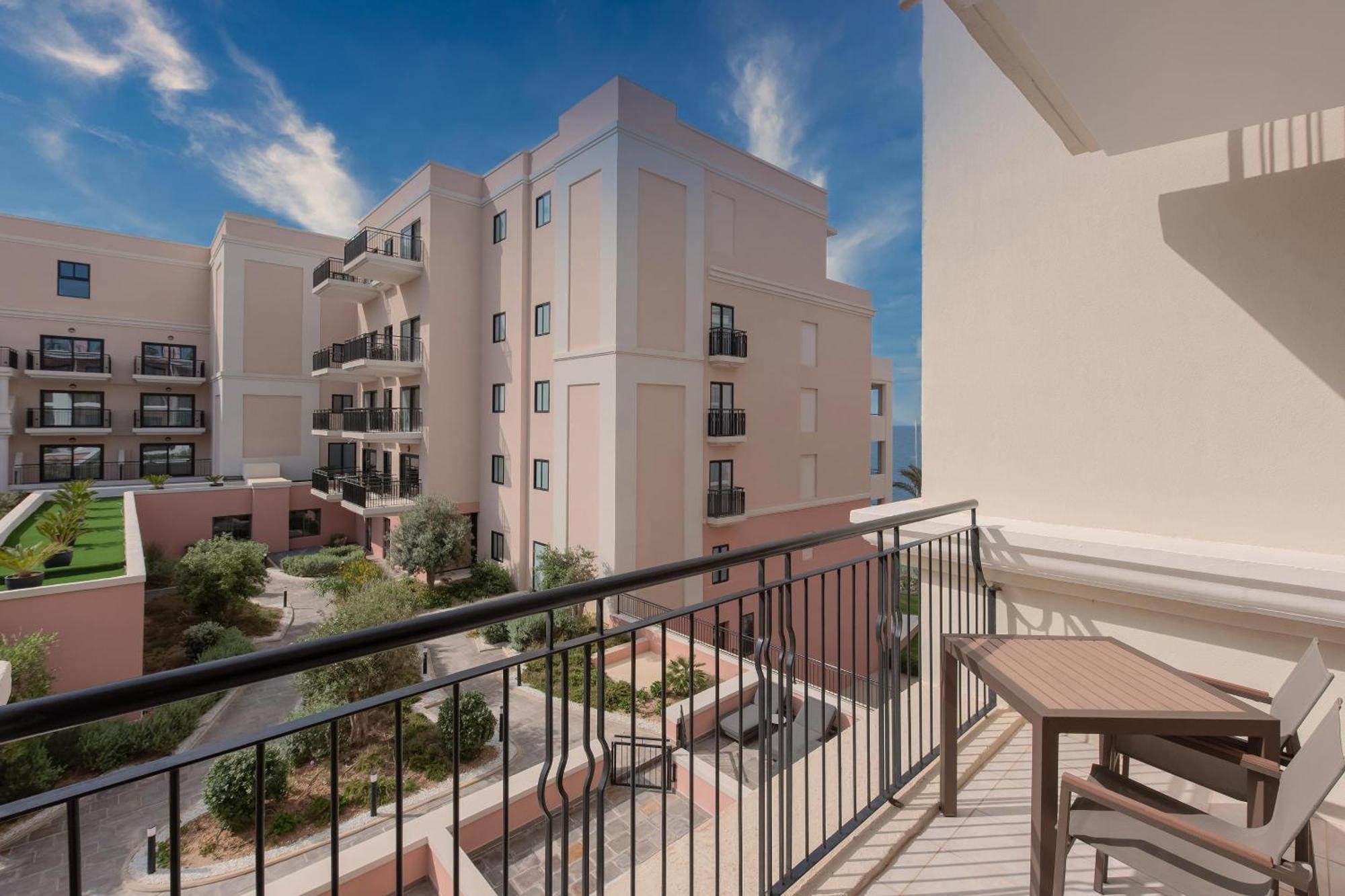 Habitación Deluxe con vistas al jardín - Cama extragrande
