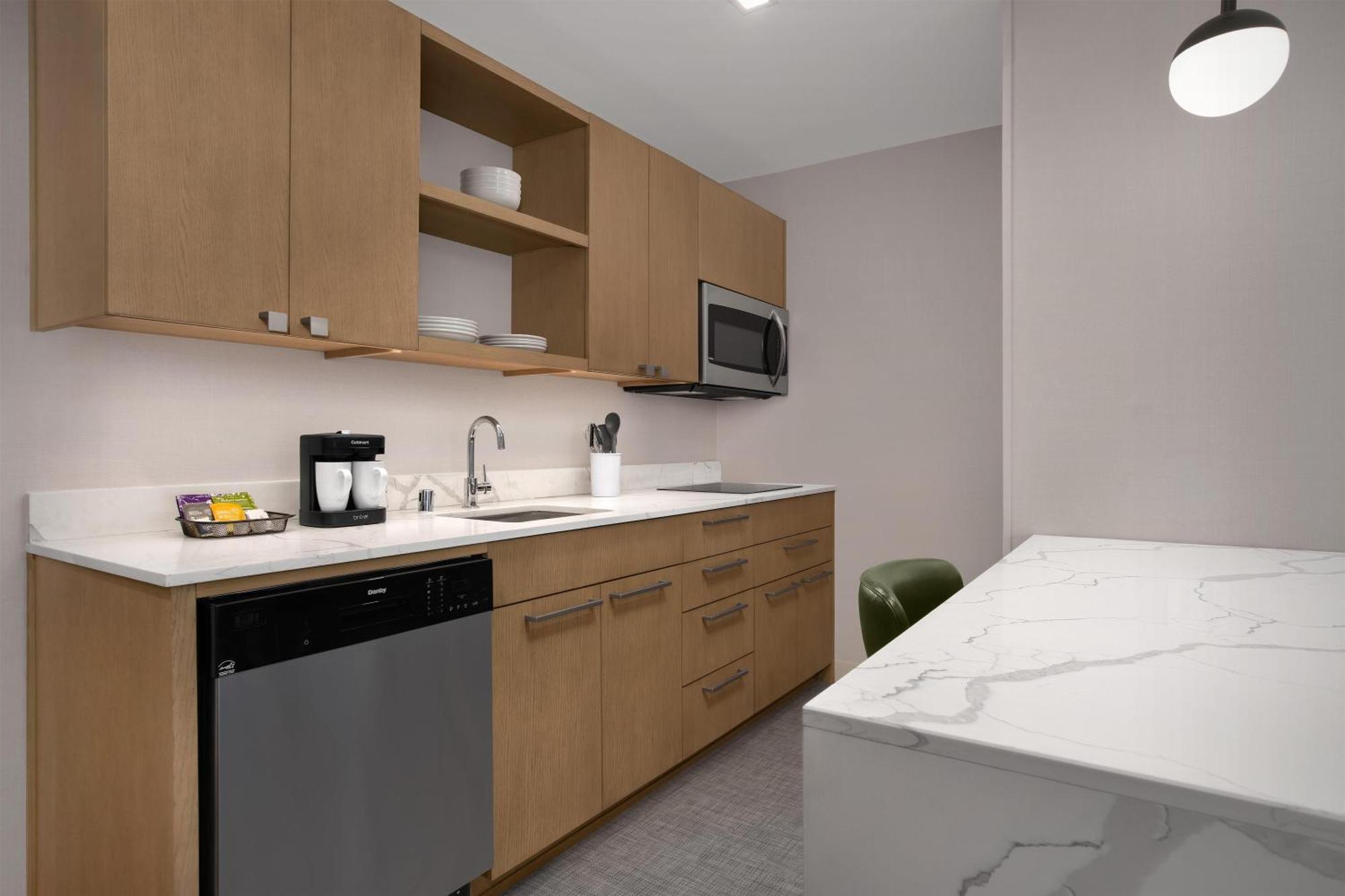 Efficiency King Suite