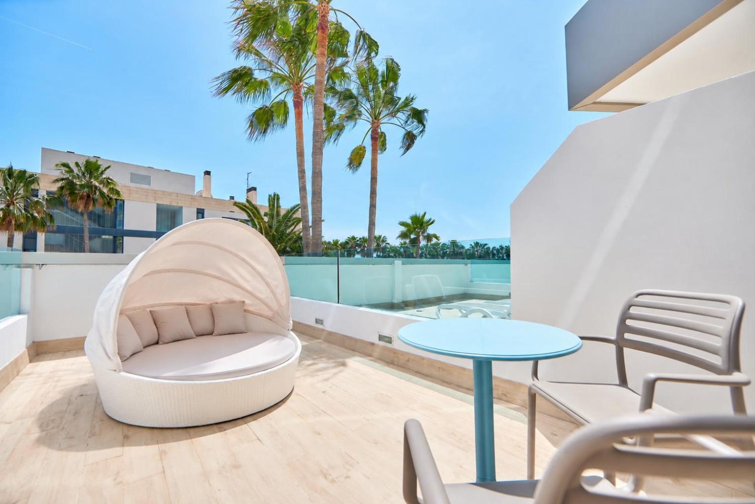 Double Room Large Terrace