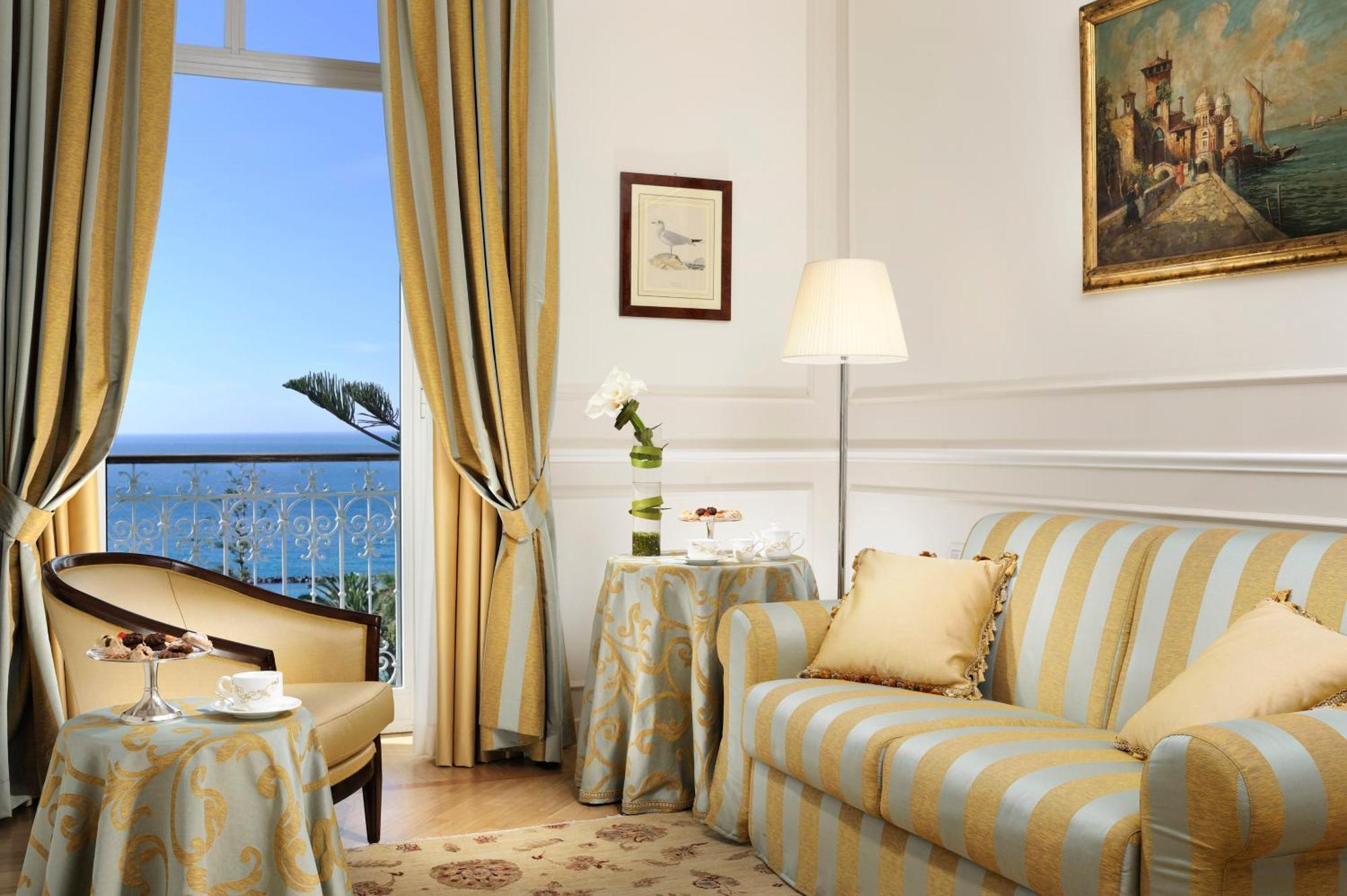 Suite met Balkon en Uitzicht op Zee