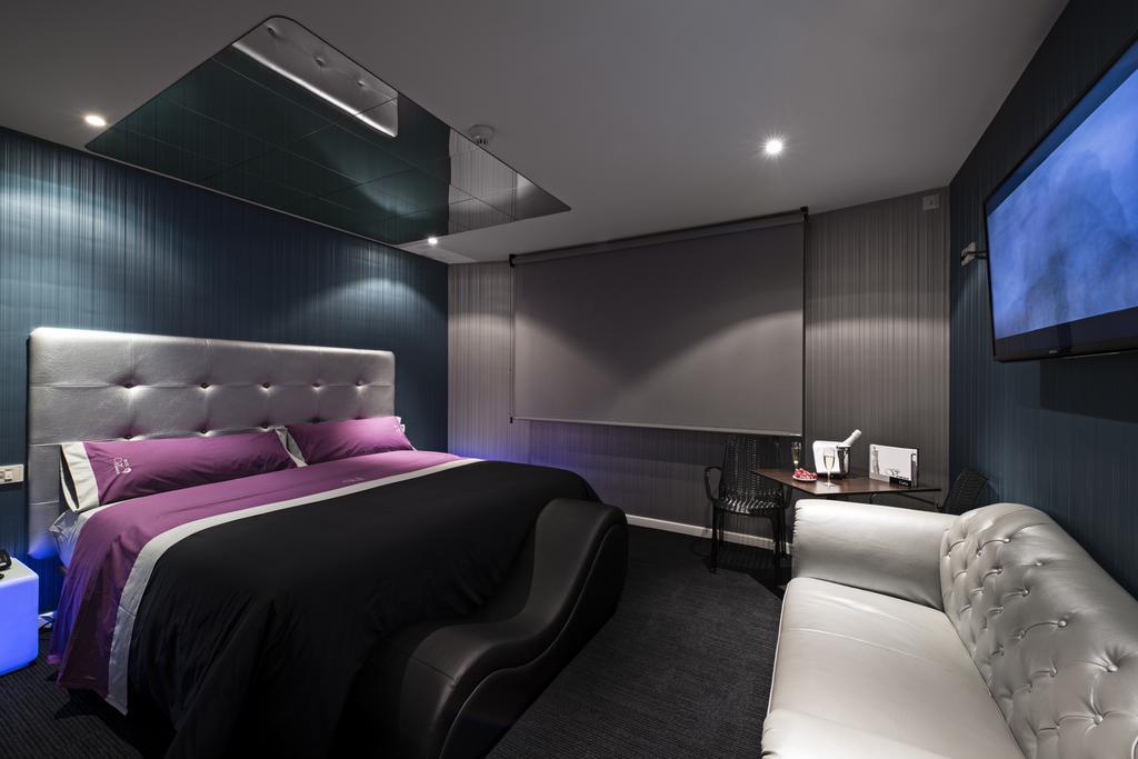 King Room Spa Bath