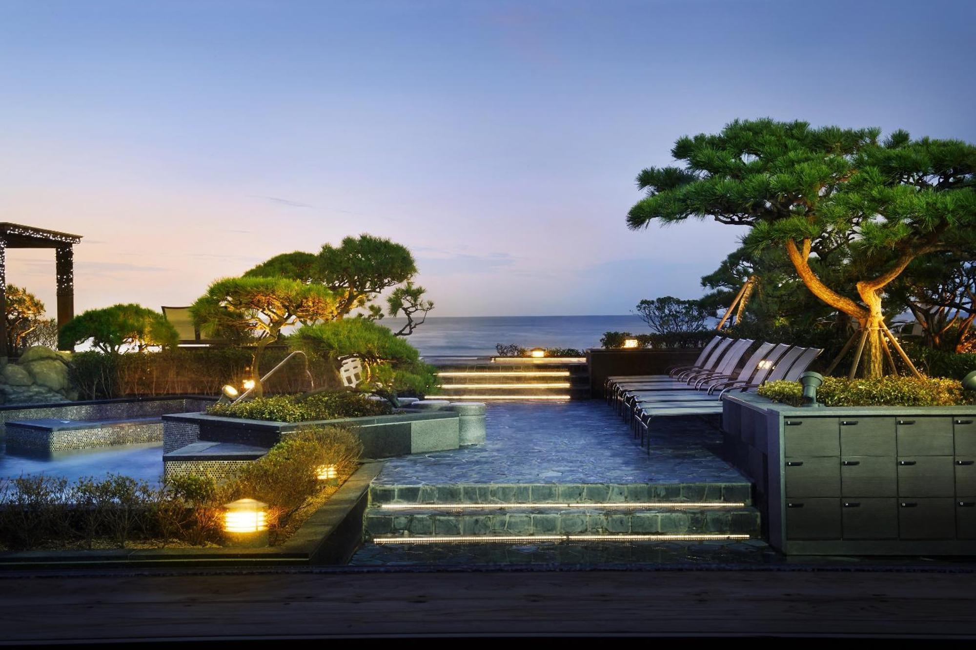 Deluxe Double Room with Half Sea View - Annex