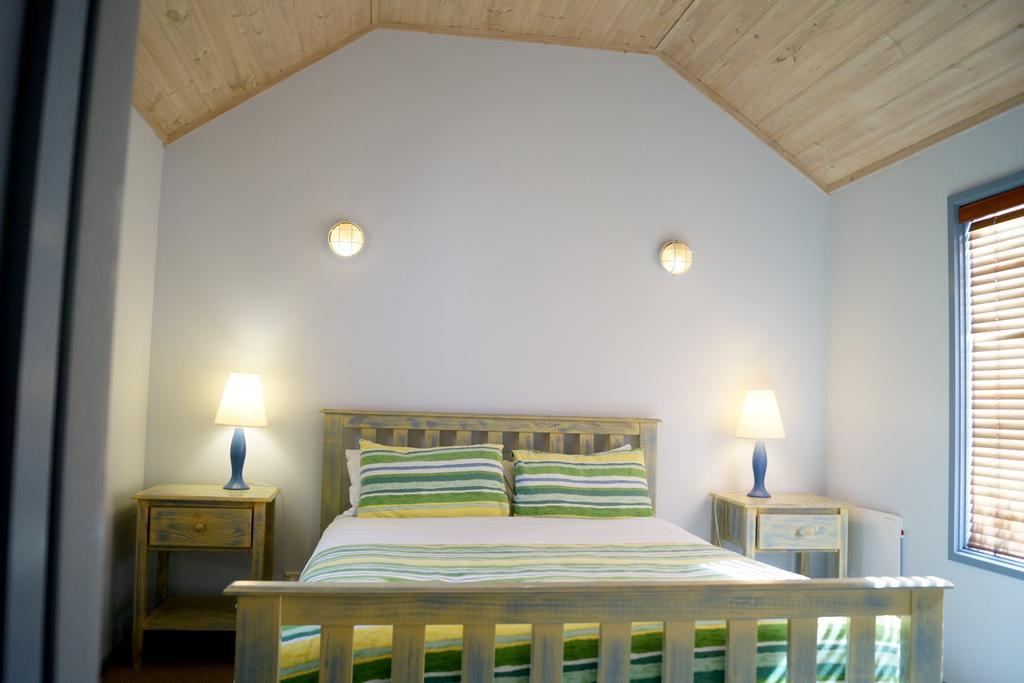 Three-Bedroom Beach Villa with Terrace