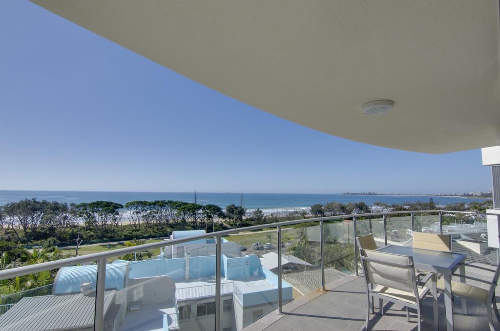 2 Bedroom Ocean View High Floor Apartment