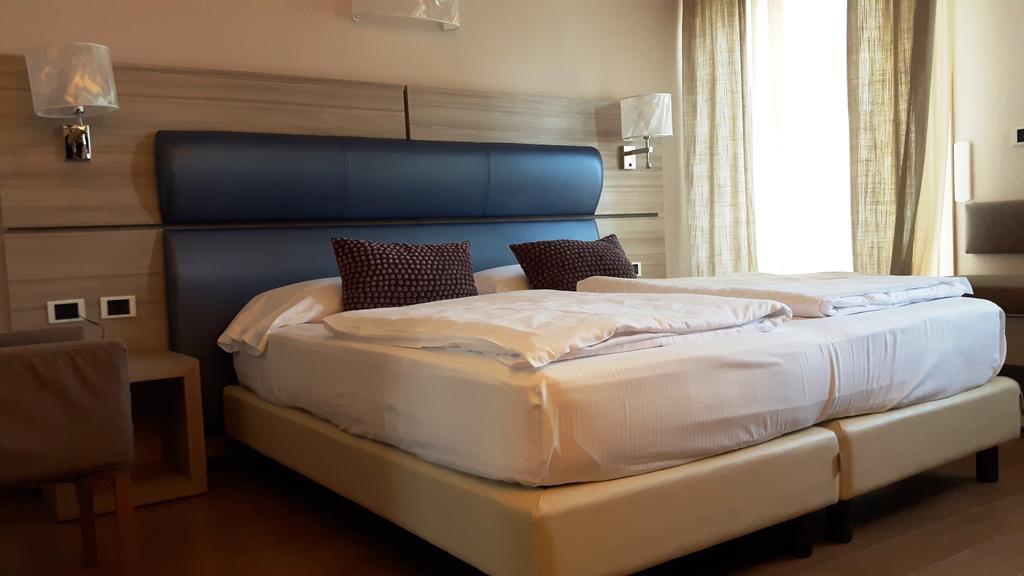 Double or Twin Room Balcony