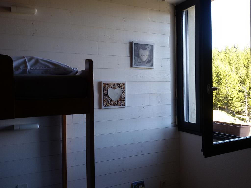Family Room,510592272:JPEG