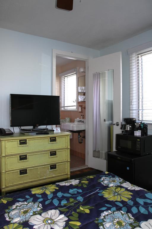 Petite Room with One Queen Bed- In Separate House