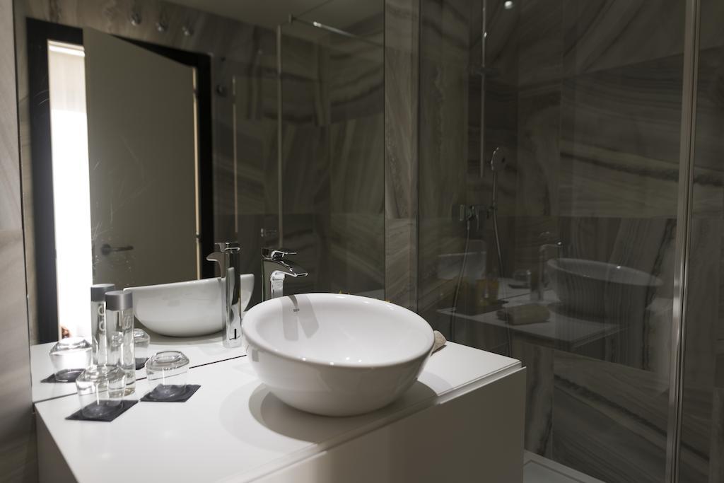Comfort Single Room with Spa Access