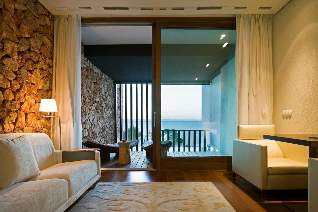 Deluxe Double Room terrace pool,569329455:JPEG