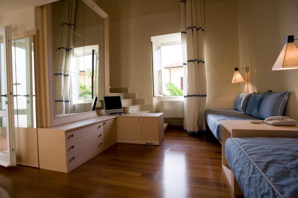Habitación Familiar con vistas al jardín