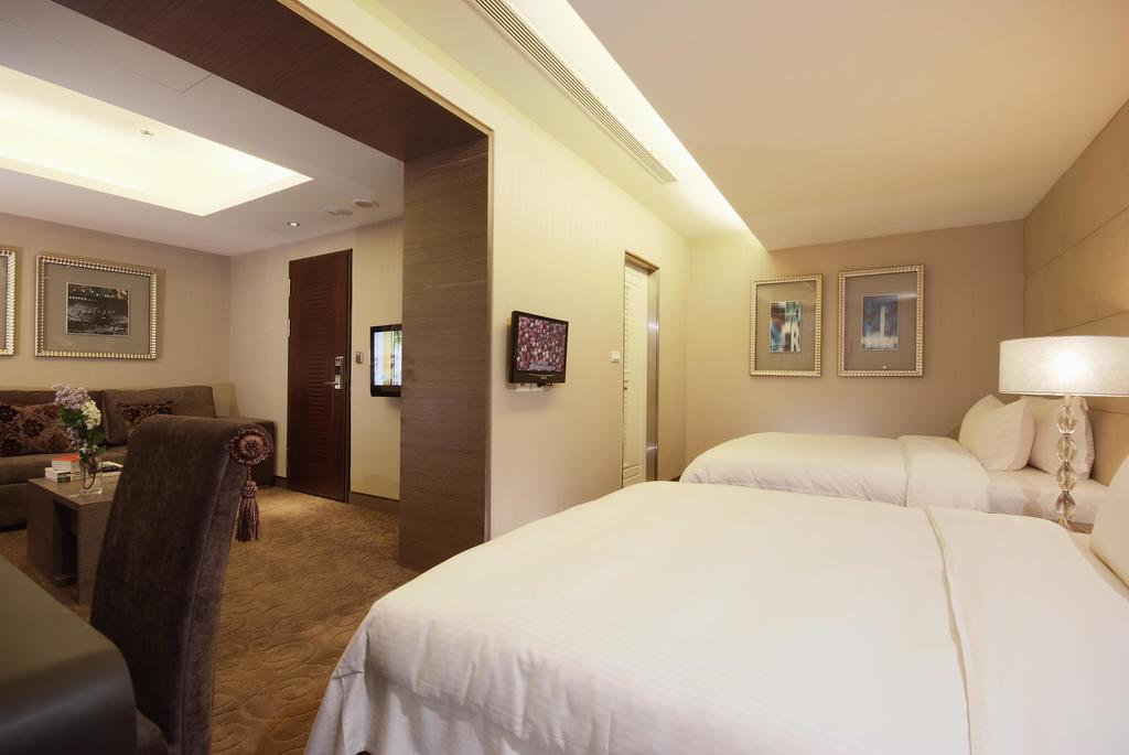 Deluxe Family Suite,545548755:JPEG
