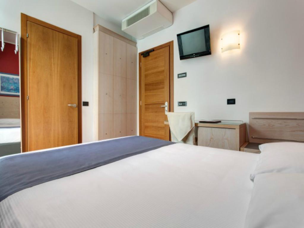 Basic Double Room,1209537868:JPEG