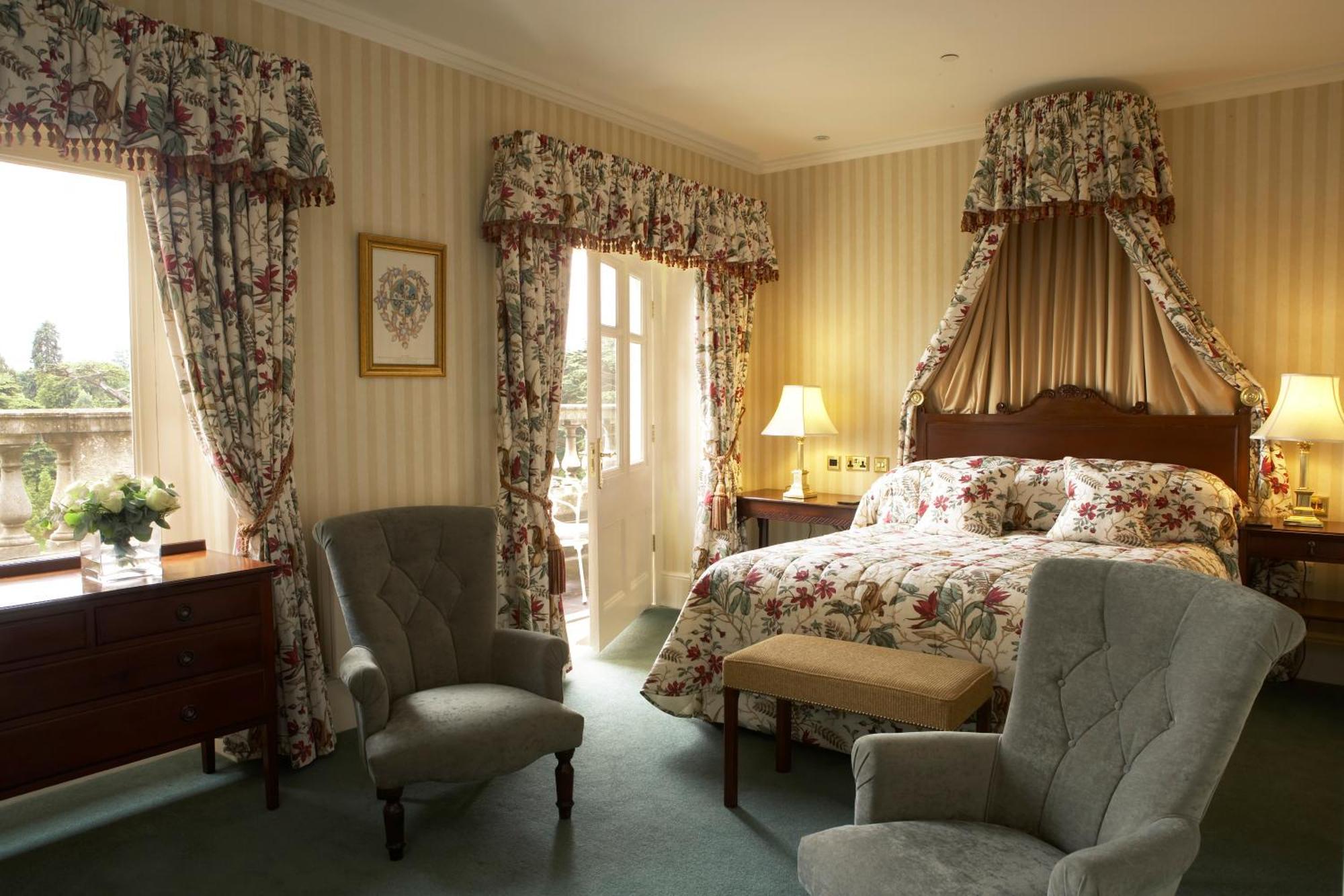 Mansion Deluxe Room