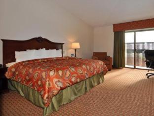 Large King Room with Sofa Bed and Balcony - Non-Smoking