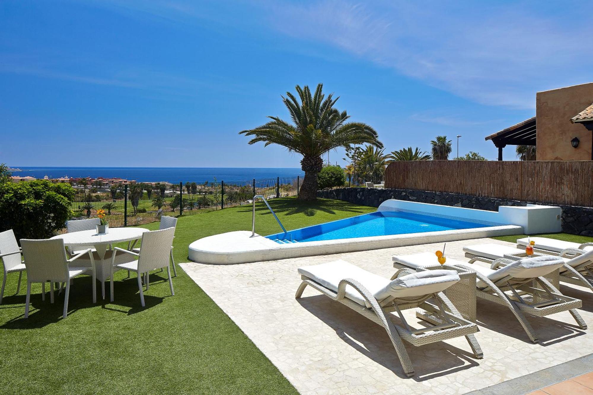 Three-Bedroom Villa Private Pool,323453452:JPEG