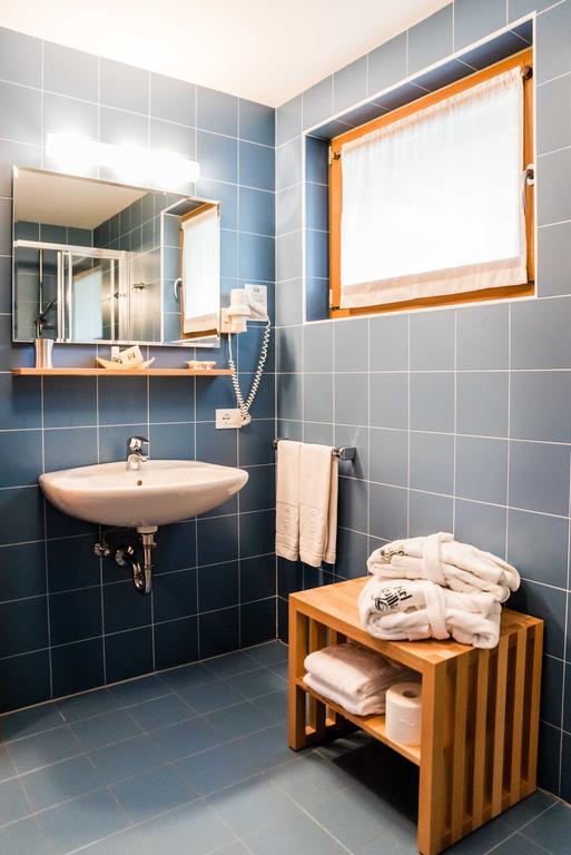 Camera Economy Matrimoniale/Doppia con Letti Singoli