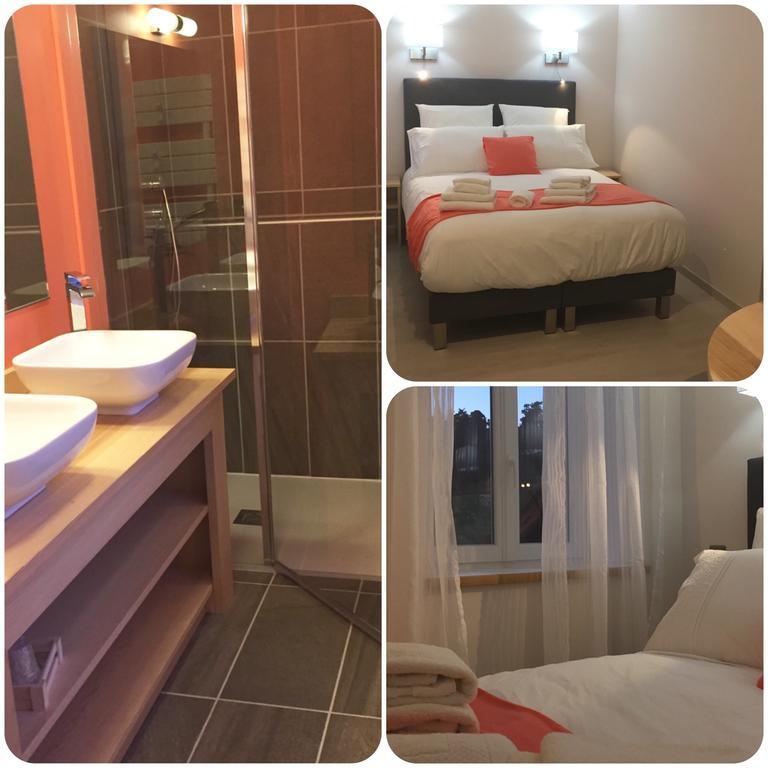 Chambre Double avec Salle de Bains et Toilettes Privatives Séparées