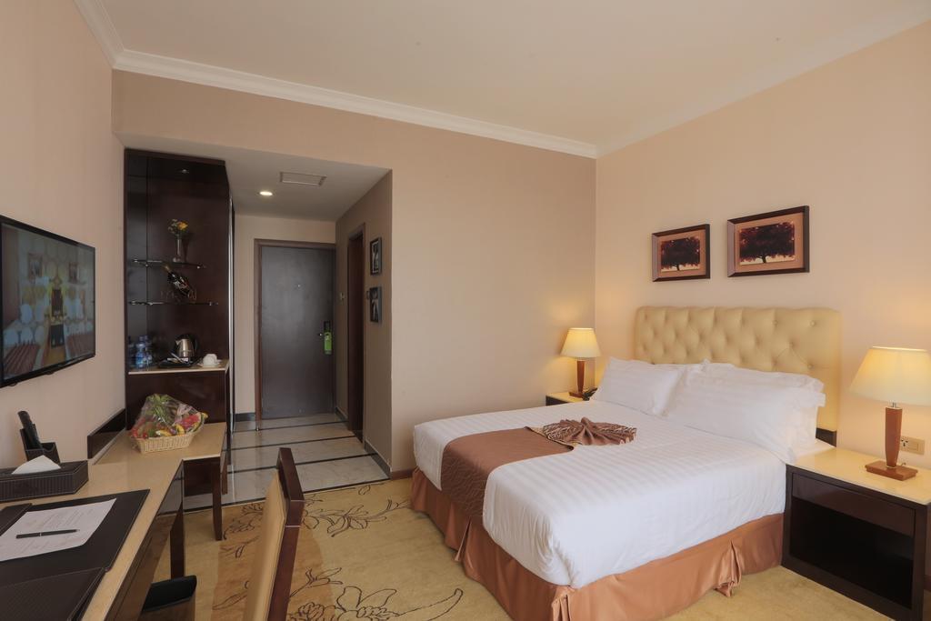 Superior Queen Room