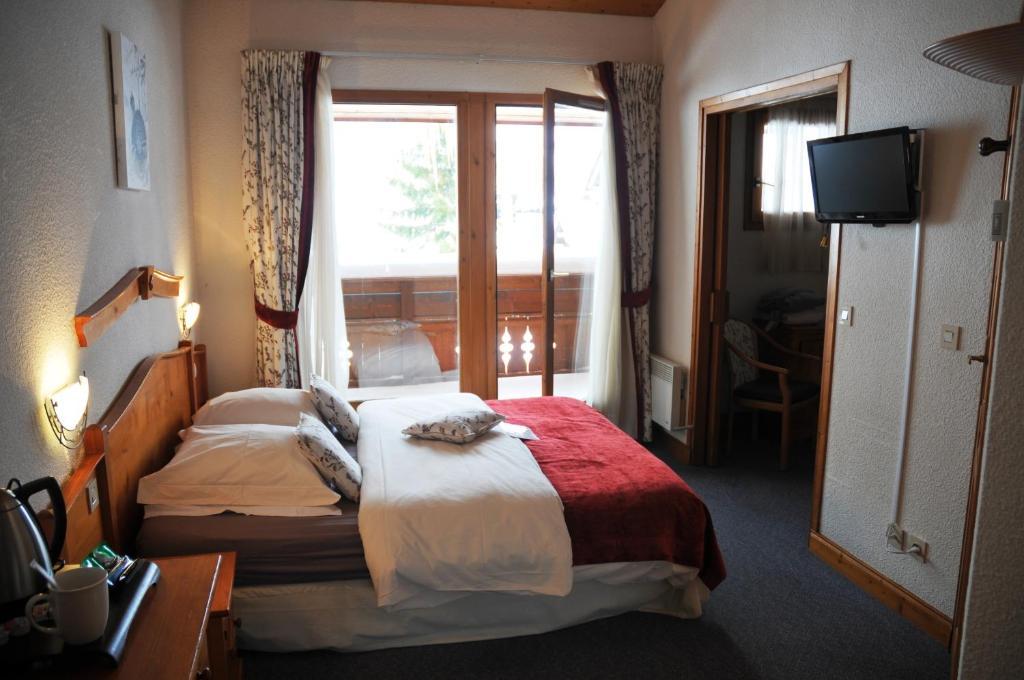 Quadruple Room,37430374:JPEG