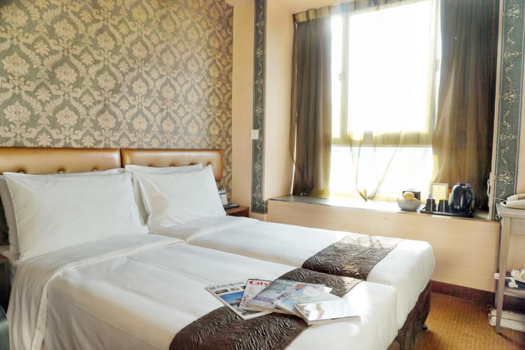 Superior City View Room