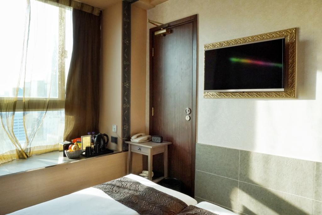Superior City View Room