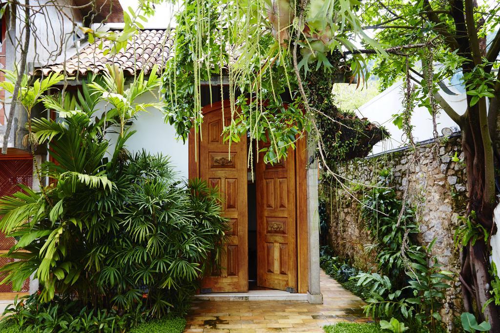 Chambre Lit King-Size avec Balcon
