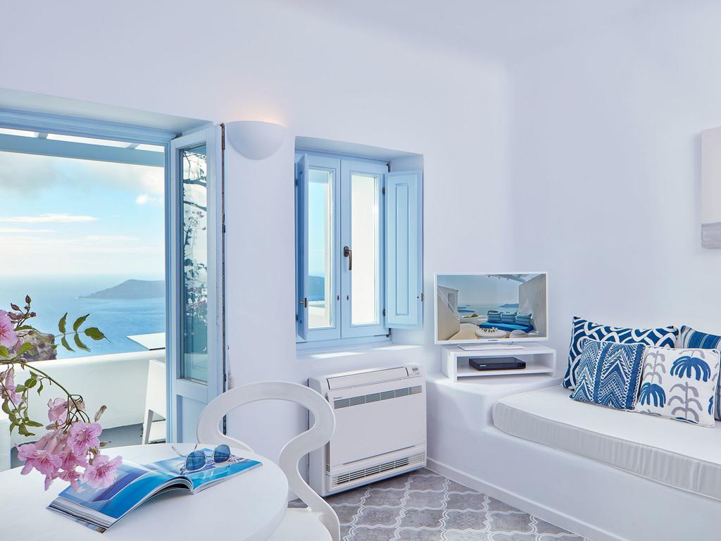 Senior Suite with Caldera View