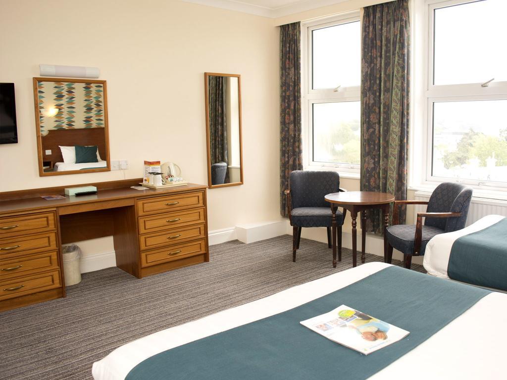 Standard Family Room (2 Adults + 1 Child)