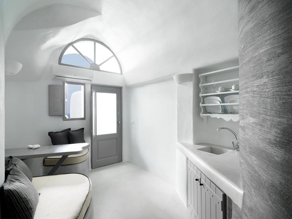 Standard Suite with Caldera View