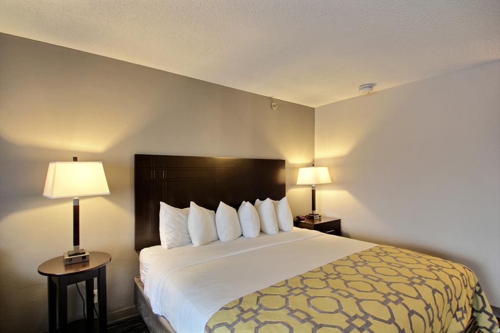 King Room - Disability Access/Non-Smoking